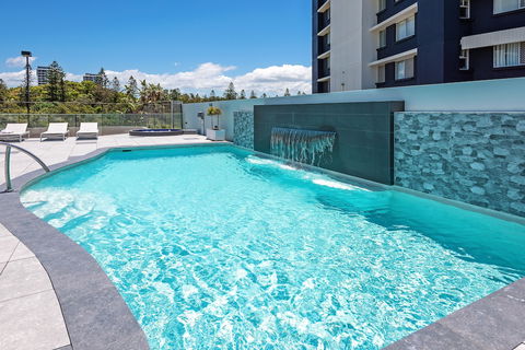 The Waterford On Main Beach - C Tourism 1