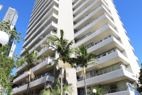 Waterways Luxury Apartments - C Tourism 2