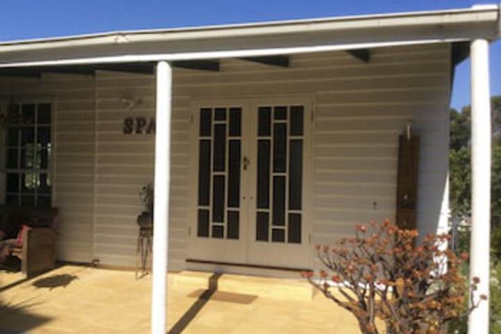 Koroit VIC C Tourism