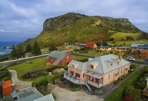 Hanlon House Bed And Breakfast - C Tourism 2