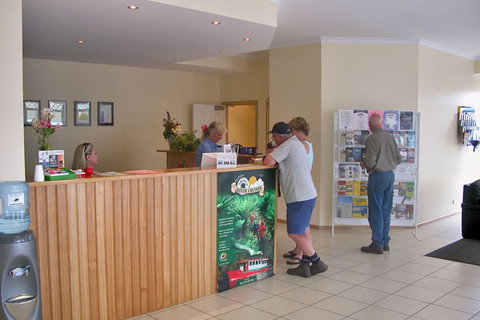 Stanley Cabin & Tourist Park - C Tourism 6