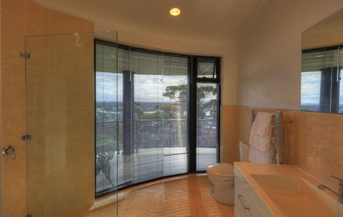 Sheer Pleasure Accommodation - C Tourism 0