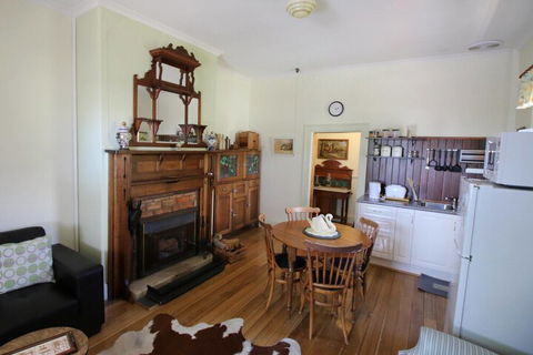 Christopher Halls Colonial Accommodation - C Tourism 3