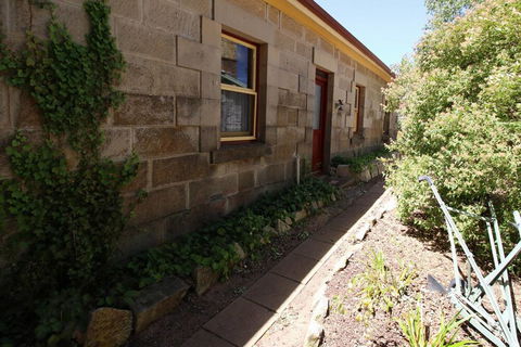 Christopher Halls Colonial Accommodation - C Tourism 0