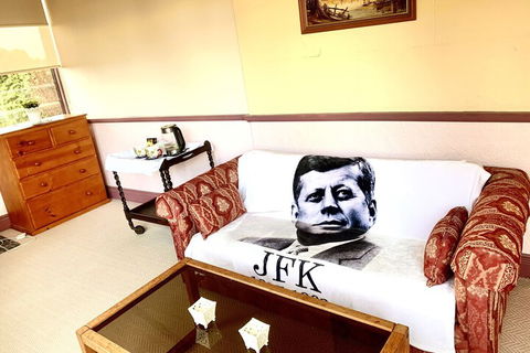 Victoria & Albert Guesthouse - C Tourism 4