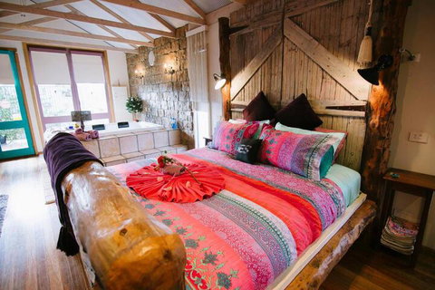 Ditto Daddys - C Tourism 4