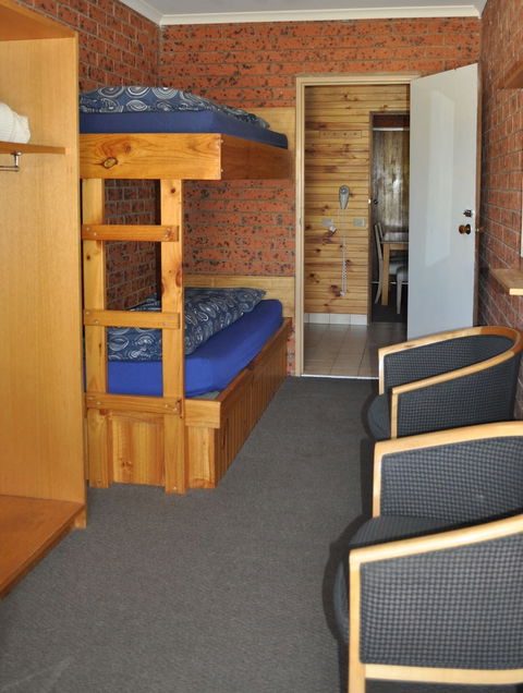 Merrijig Motor Inn Resort - C Tourism 3