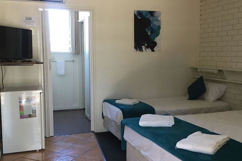 Paradise Lodge Motel - C Tourism 5