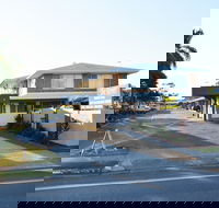 Rover Holiday Units - C Tourism