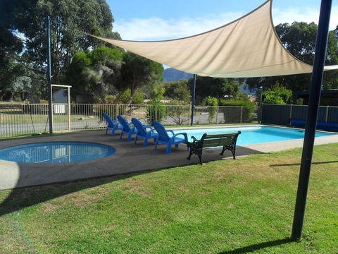 Halls Haven Holiday Units - C Tourism 4