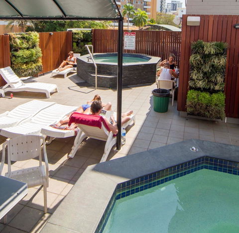 Chilli's Backpackers - Hostel - C Tourism 1