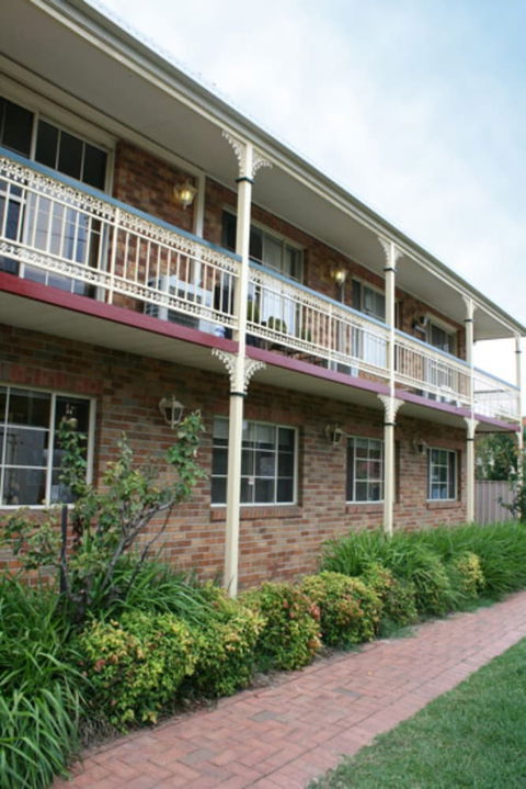 Grand Manor Motor Inn - Queanbeyan - C Tourism 4