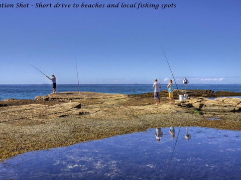 Ocean Pines Unit 1 Blue Bay NSW - C Tourism 2