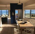 Ocean Views 4 Ocean Street air conditioned luxury with beautiful ocean views - C Tourism