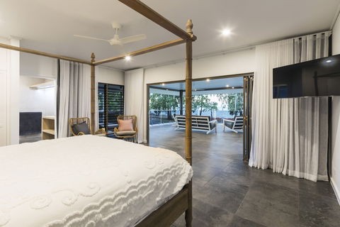 Beachside Bliss In Clifton Beach - C Tourism 2
