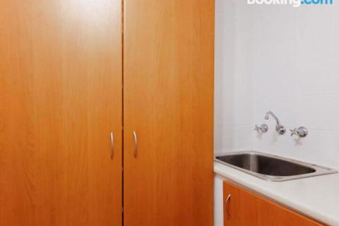 Gymea Retreat 56 Ullora Close Tri Level Home With WIFI & Aircon - C Tourism 6