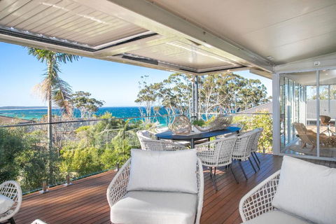 Surfers Beach House - C Tourism 4