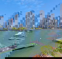Luxury Waterfront with Outdoor Spa - C Tourism