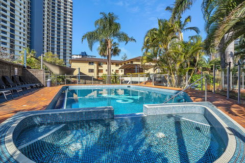 Terrific Location Large 2BR 2 Bath Apt - C Tourism 1
