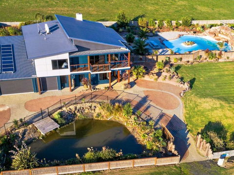 The Islander - C Tourism 4