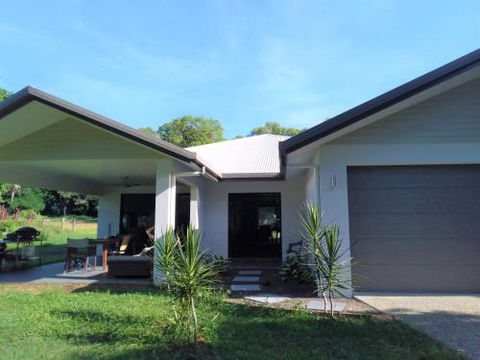 Turtle Reef Bed & Breakfast Cairns - C Tourism 0