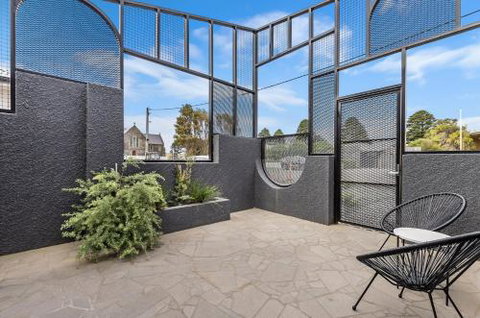 Allure On Barclay - C Tourism 4