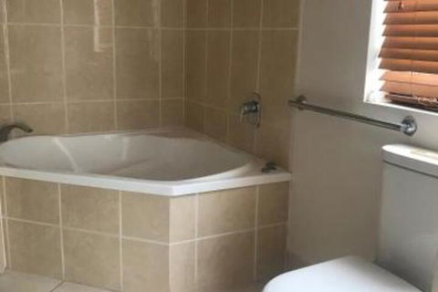 Townsville Strand Lighthouse Apartment 3 - C Tourism 5