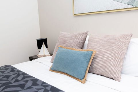 Enjoy Penthouse Living In The CBD - C Tourism 1