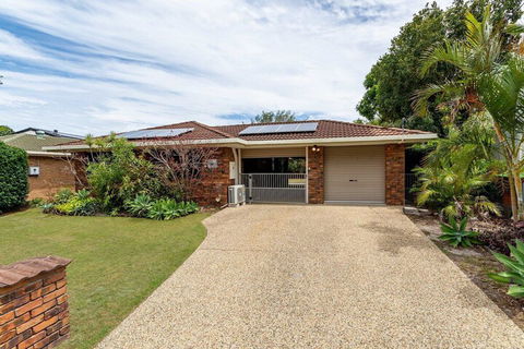 Freshly Renovated Dog Friendly House Walking Distance To Waterfront - C Tourism 0