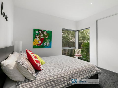 2 At 2 The Esplanade Ventnor - C Tourism 1