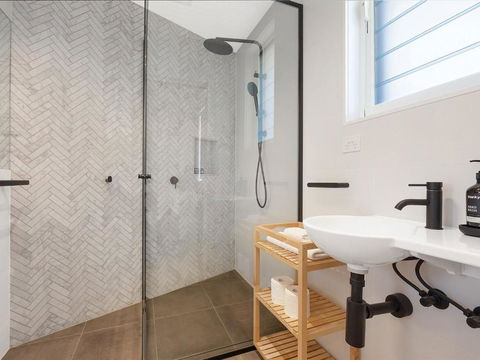 8 On Chapman - C Tourism 1