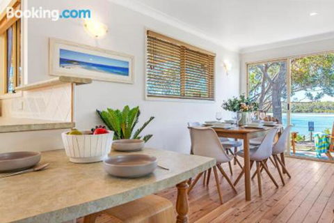 Matron Porter Drive 1 Narrawallee - C Tourism 3