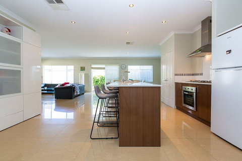 The Currawong - C Tourism 4