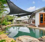 Lazenby Lodge - C Tourism