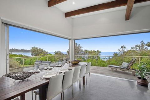 Beachfront Location 28 Mitchell Pde - C Tourism 5