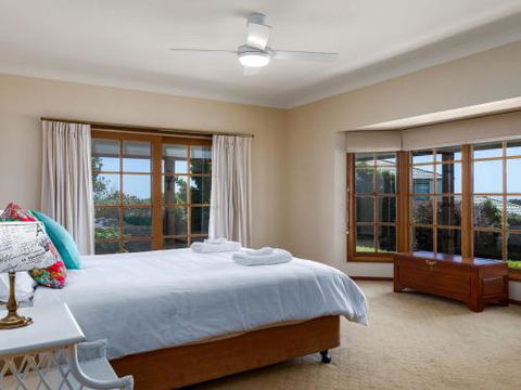 GULL HOUSE Kiama 4pm Check Out Sundays - C Tourism 1