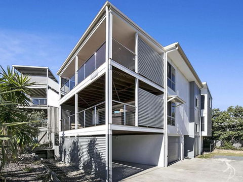 Drift Beach House - C Tourism 5
