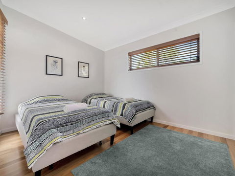 Drift Beach House - C Tourism 6