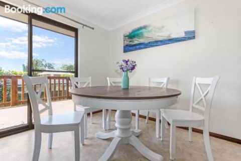 Stingray Shores Your Riverside Escape - C Tourism 3