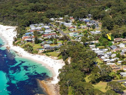 MOBYS At HYAMS Hyams Beach 4pm Check Out Sundays - C Tourism 3