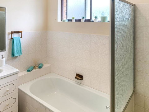 Fairburn Apartment 6 - C Tourism 2