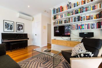 KIM 2BDR West Melbourne Apartment - C Tourism 0