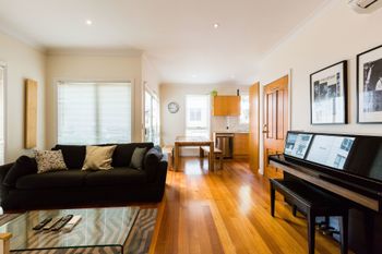 KIM 2BDR West Melbourne Apartment - C Tourism 2