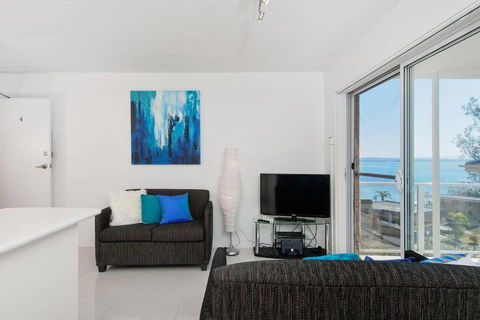 High Point Unit 4 / 4 Magnus Street - C Tourism 2