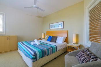 Resort Apartment On Salt Beach 6318 - C Tourism 3