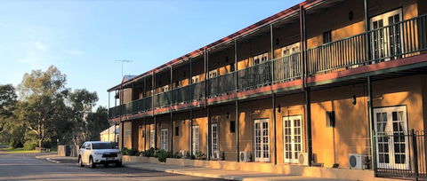 Settlers Hotel York - C Tourism 1