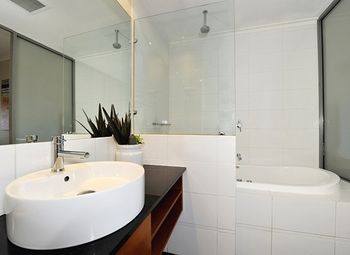Mandurah Private Collection - C Tourism 1