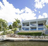 Gold Coast Luxury Waterfront House - C Tourism