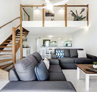 Beachside Escape in Stunning Surfers Paradise - C Tourism