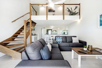 Beachside Escape In Stunning Surfers Paradise - C Tourism 0